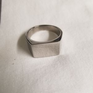 Square ring
